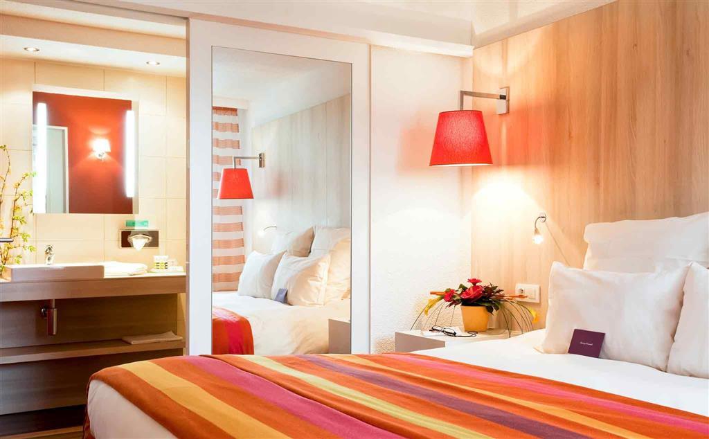 Mercure Pau Palais Des Sports Экстерьер фото