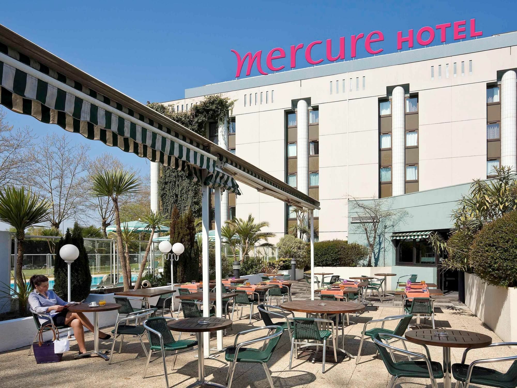 Mercure Pau Palais Des Sports Экстерьер фото