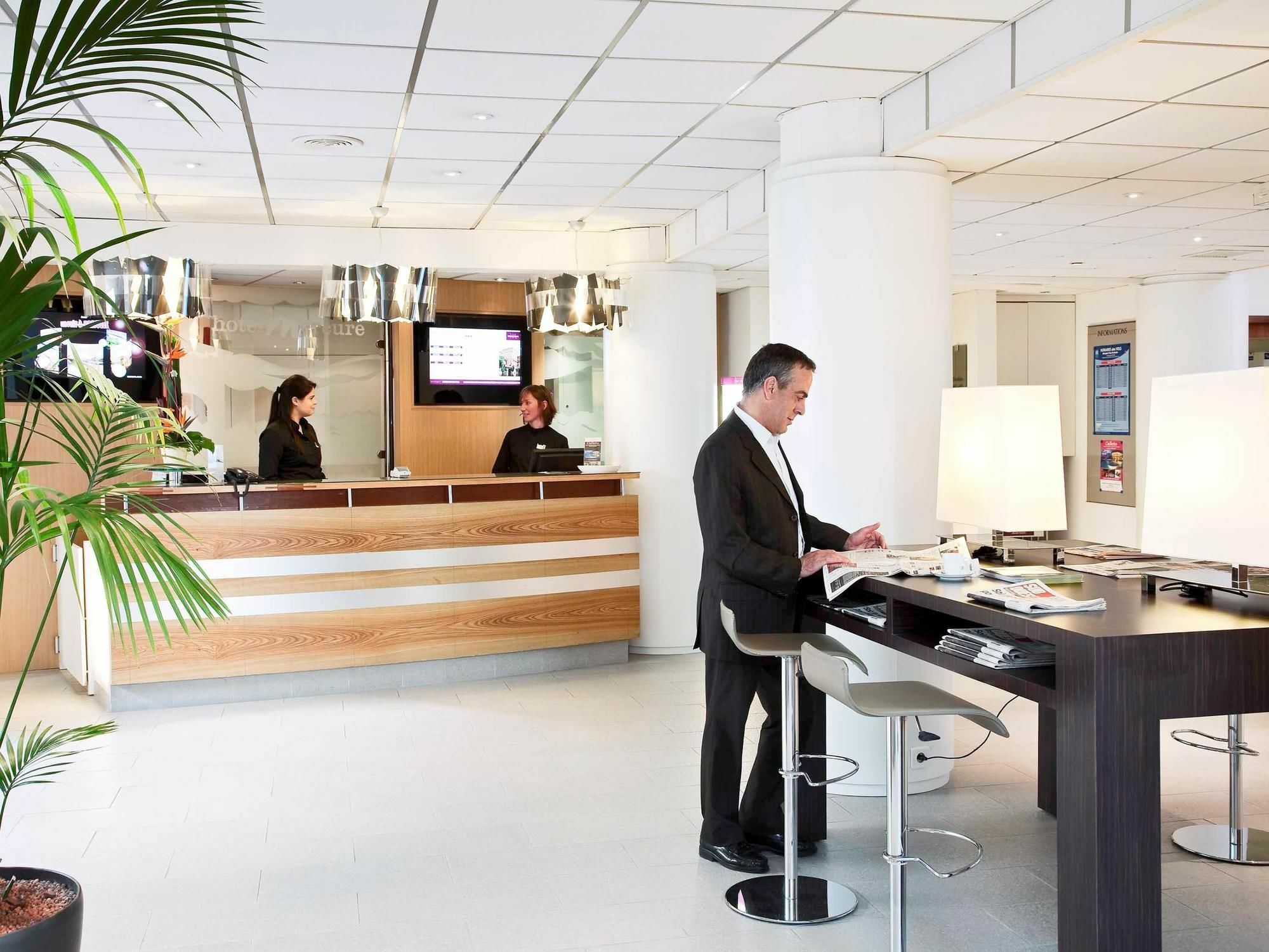 Mercure Pau Palais Des Sports Экстерьер фото